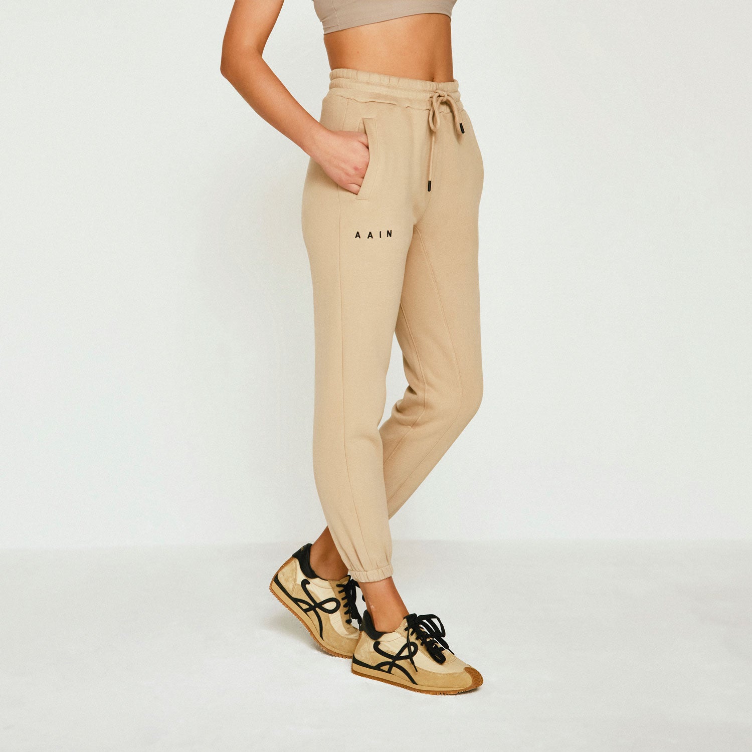 CHLOE JOGGER