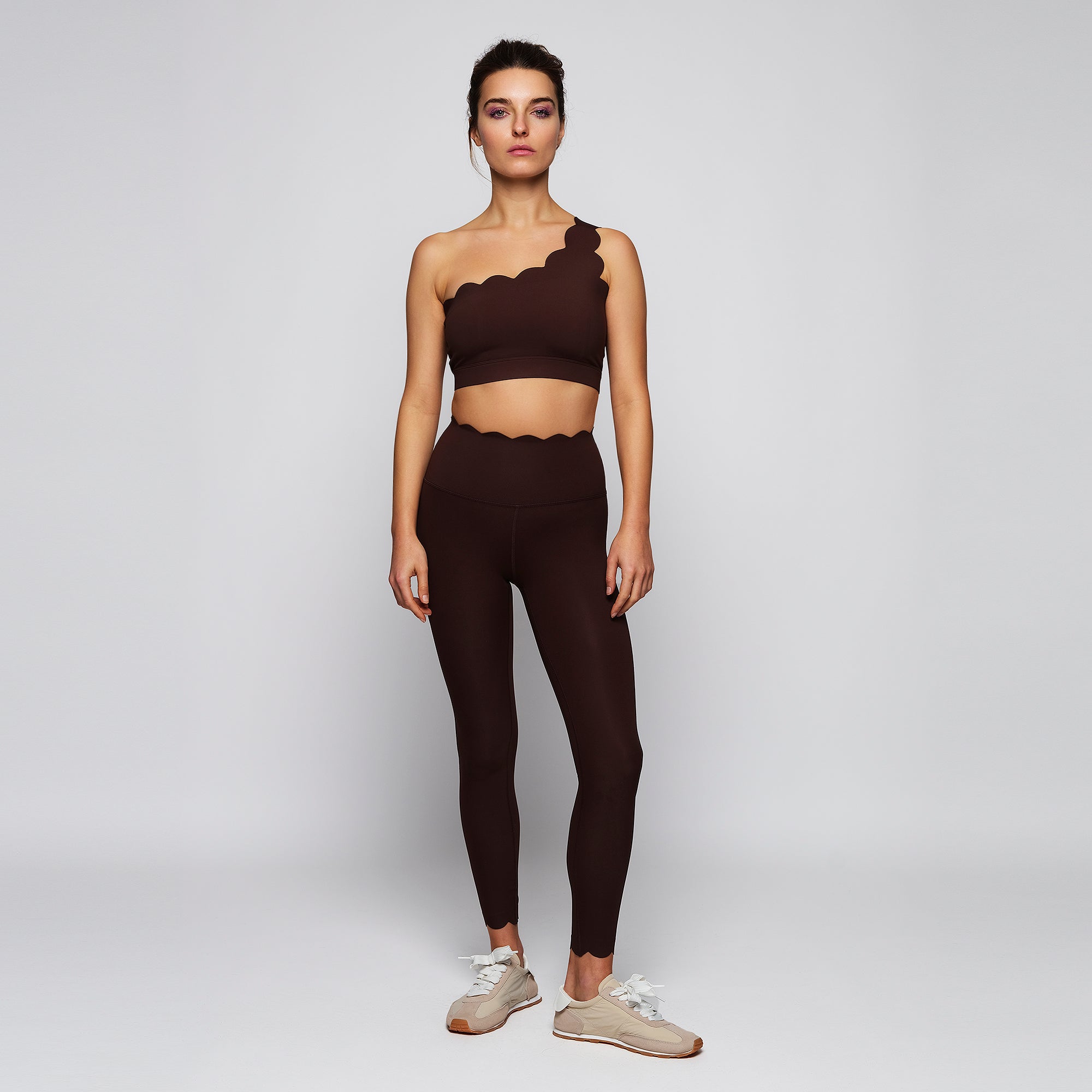 DANI BROWN TOP — detalle espalda | AAIN Active