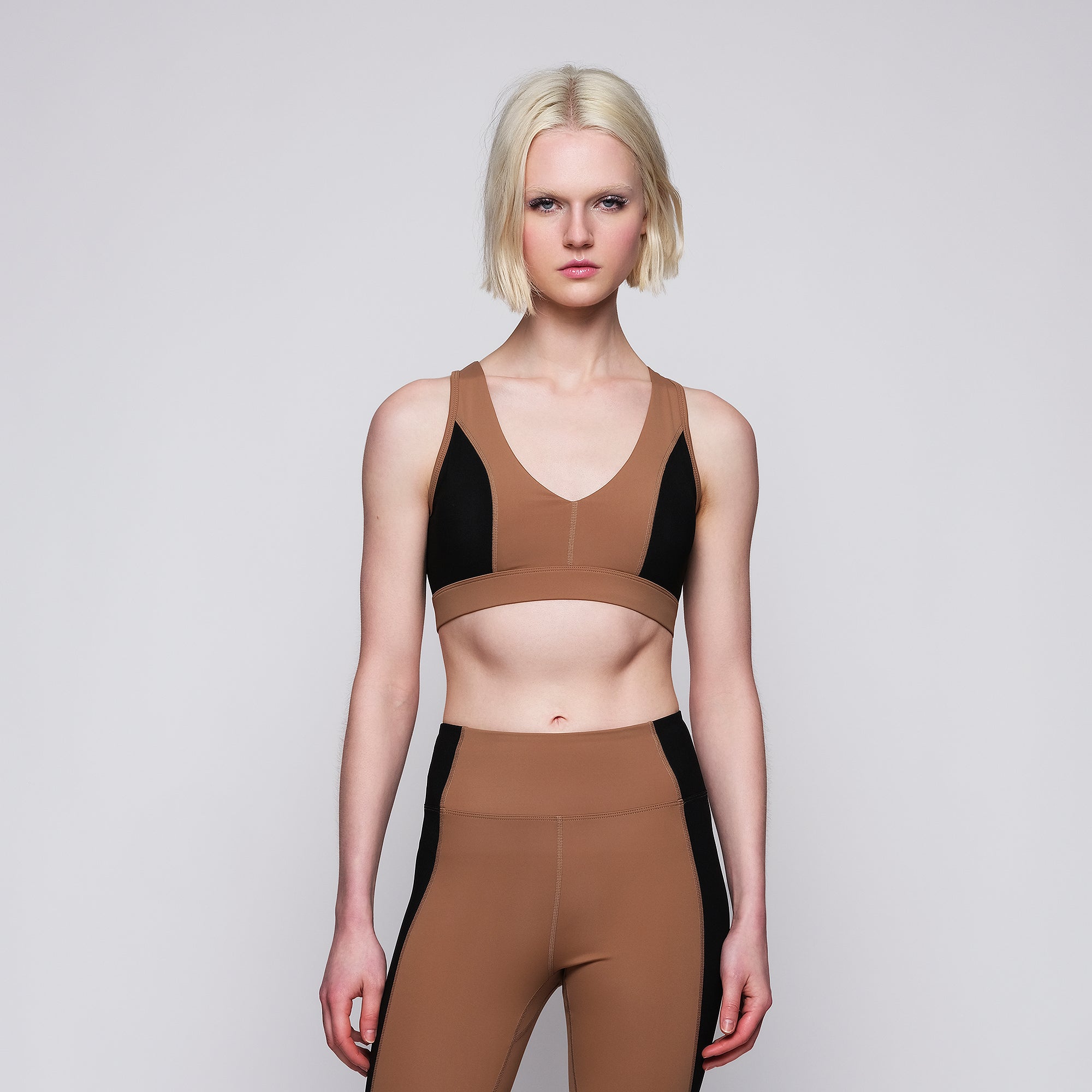 VEGA BROWN TOP